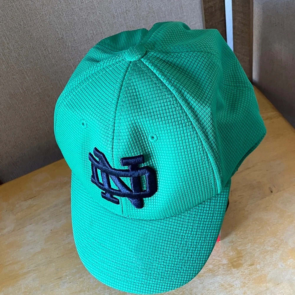 Notre dame Top of the World Cap